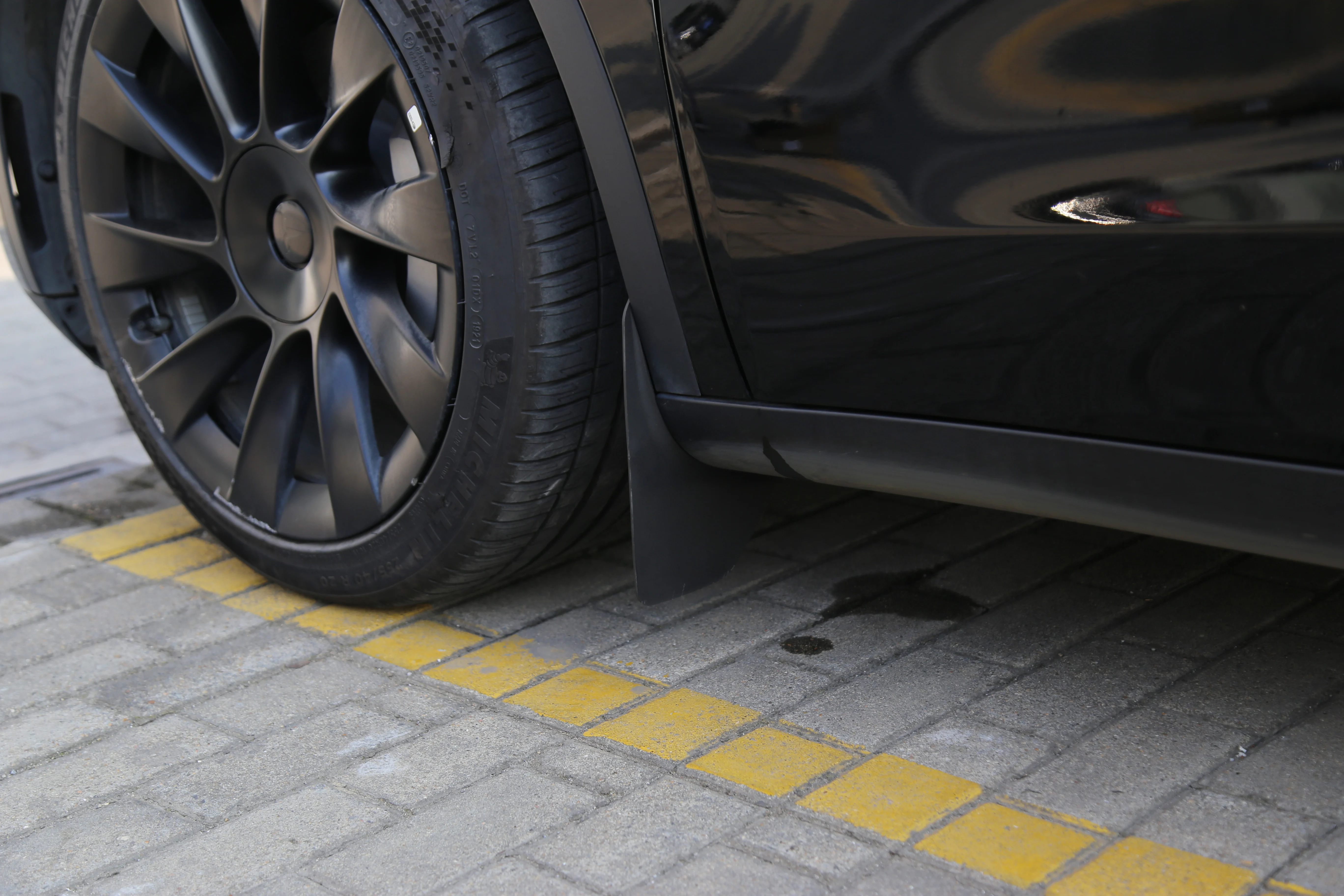 Car Fender Side Panel Original Sand-blocking Glue Modification Special Accessories For Tesla Model Y