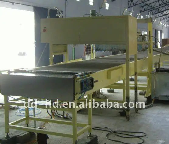 Автоматический режим работы 3000 штук в час кувшин стеклянный стакан лампы в форме свечи линия розлива машина