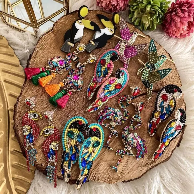 Bohemian Cute Fashion Animal Parrot Bird Drop Earrings Women Shiny Rhinestone Fringed Statement Tassel Acrylic Earrings Jewelry