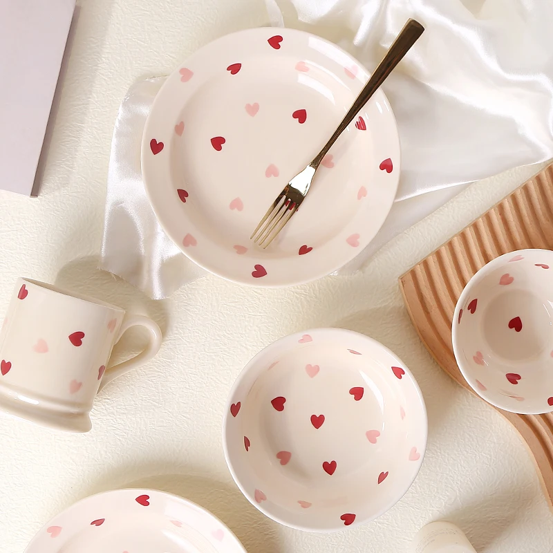 New heart design glazed plate and bowl wholesale restaurant creative tableware ceramic dinnerware sets