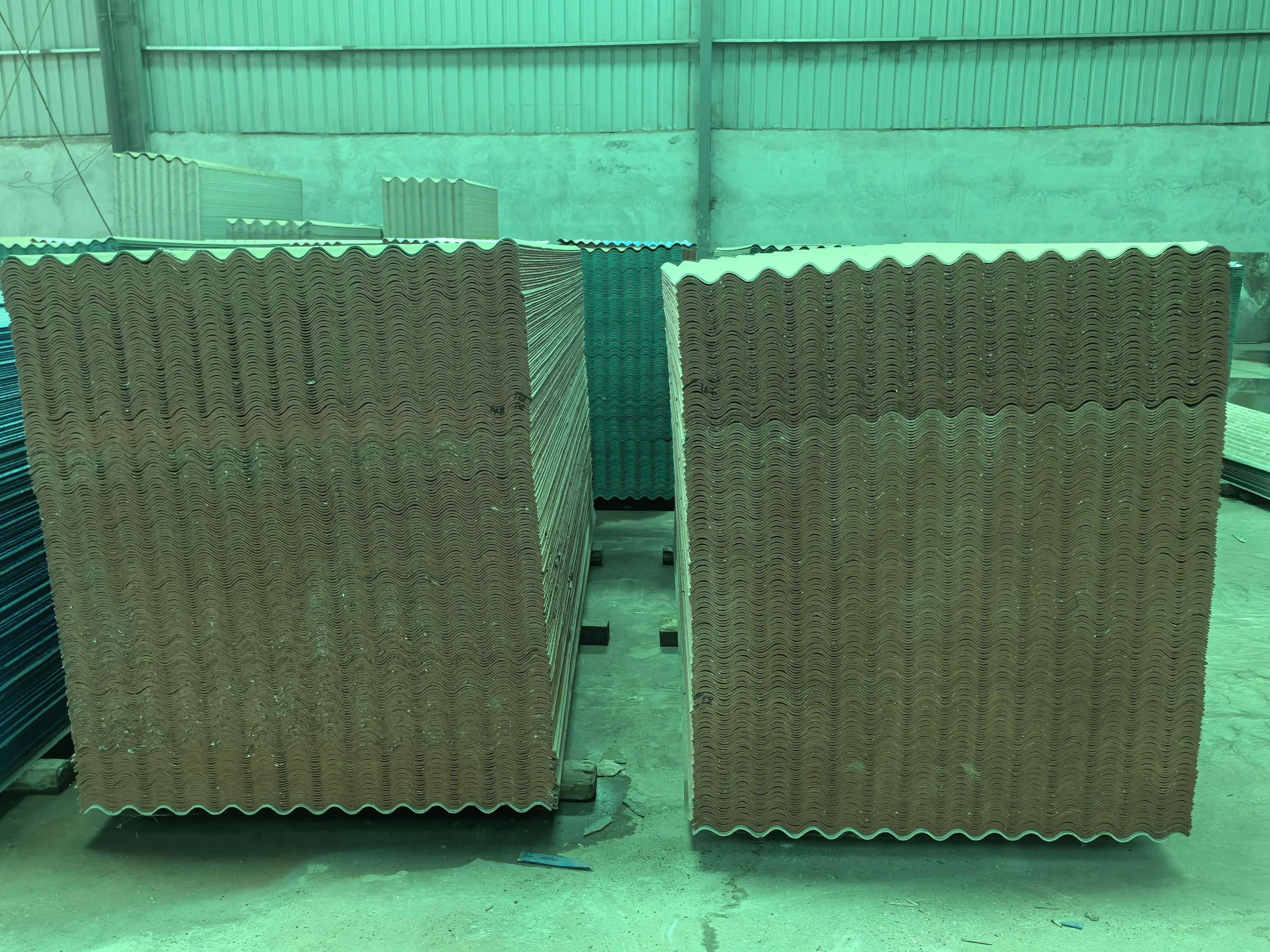 KUNDA 2024 Africa Local Factories Coast Roofing Cement Fiber Tiles 4*1050*2400 Local Factory Red Color Stock On Sale now