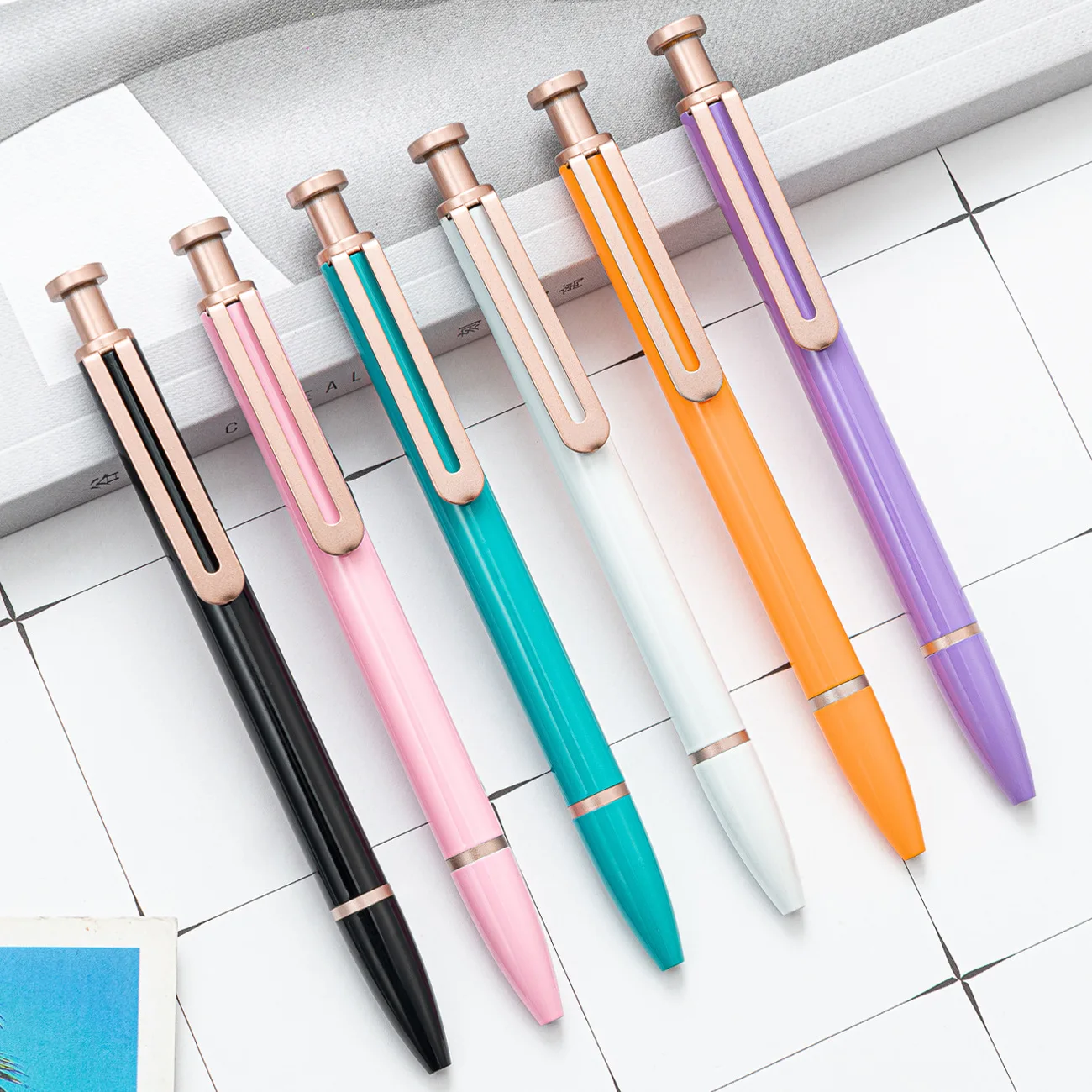 new 2024 customized Pen Wholesale Cheap Cartoon Cute Unicorn Kpop Point Ball  cute Pen Manufacturing