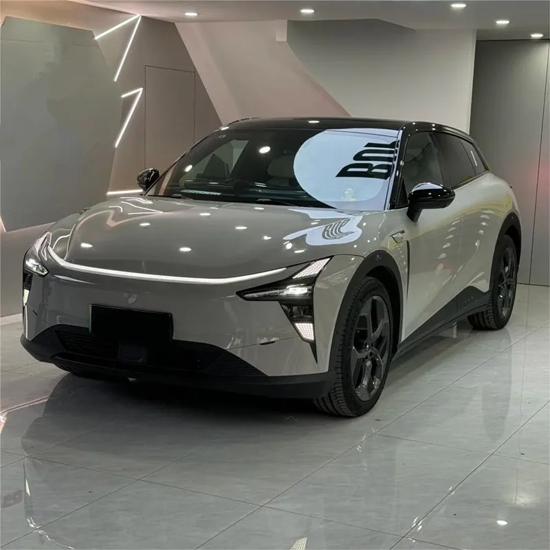 Взрывные модели Geely Интеллектуальное вождение нового автомобиля 200kw 272Ps чистый электрический автомобиль EV 200kmh JiYue 01 Max новая энергия