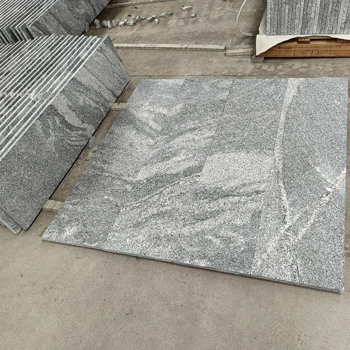Natural mountain gray granite slab paving stone granite stone outdoor decorative granite tiles