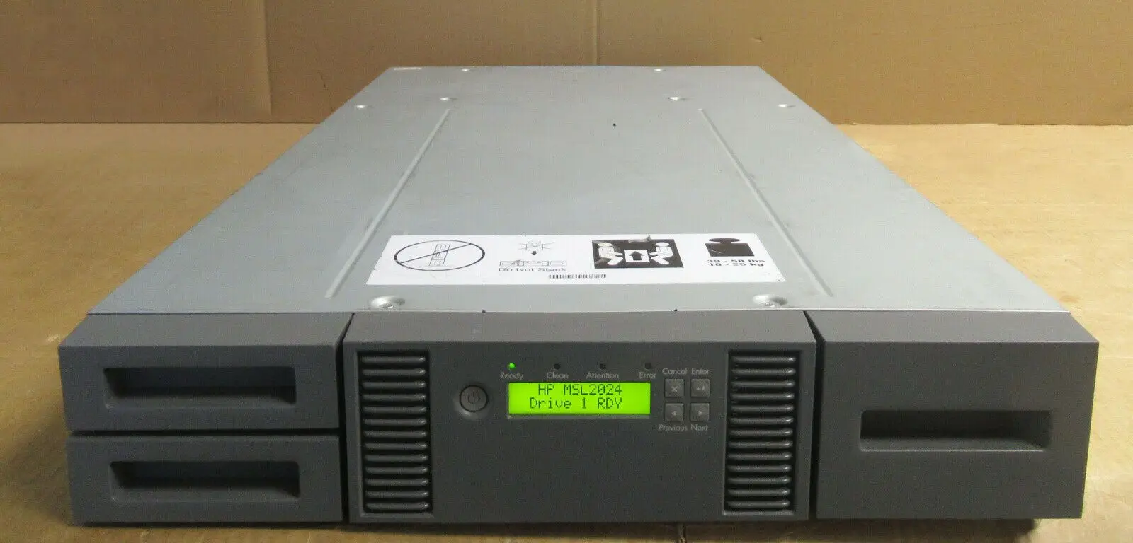 Hot sale 0 x Drive/8 x Slot 1U Rack mountable Tape Library HPE StoreEver MSL2024