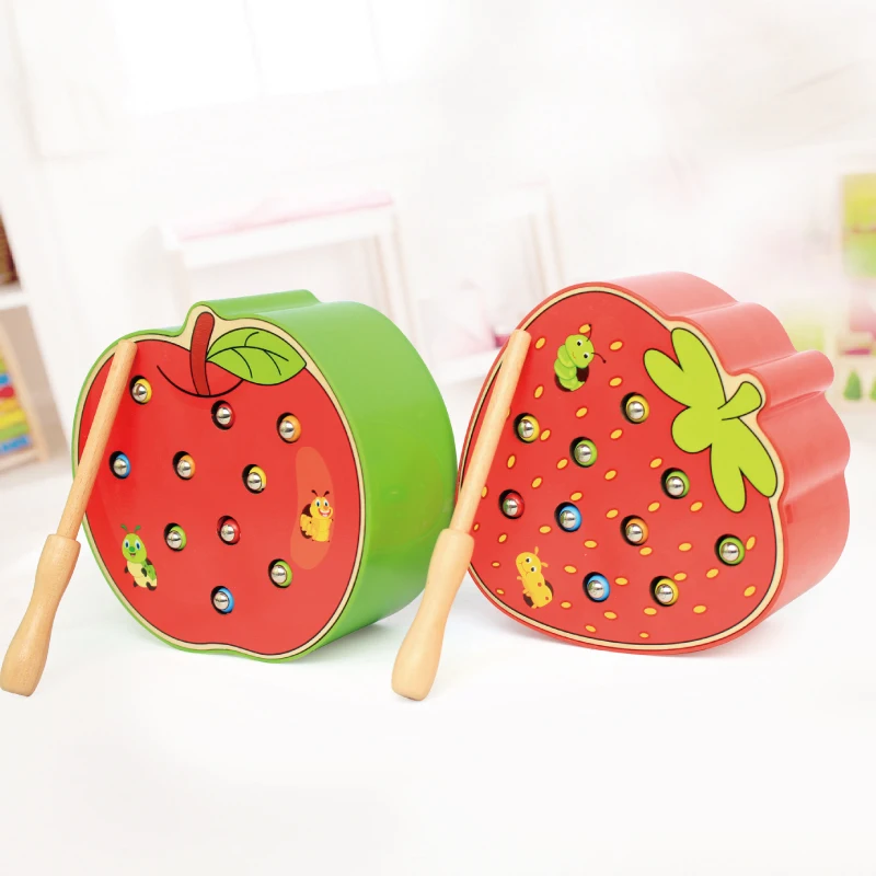 2022 Hot pop Educational Toddler Toys Wood Magnetic Strawberry Apple Catch Worm Game Cognitive Game