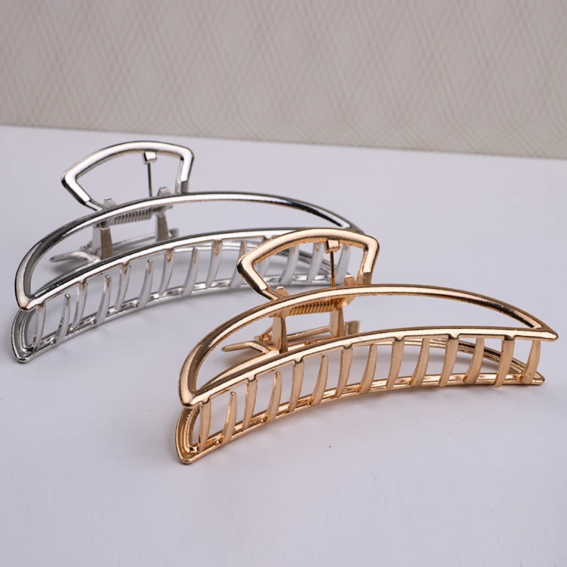 Girls Simple Metal Hair Accessories Back Head Bath Headdress Alloy Girls Ponytail Crescent Moon Shape Shark Hair Claw Clip