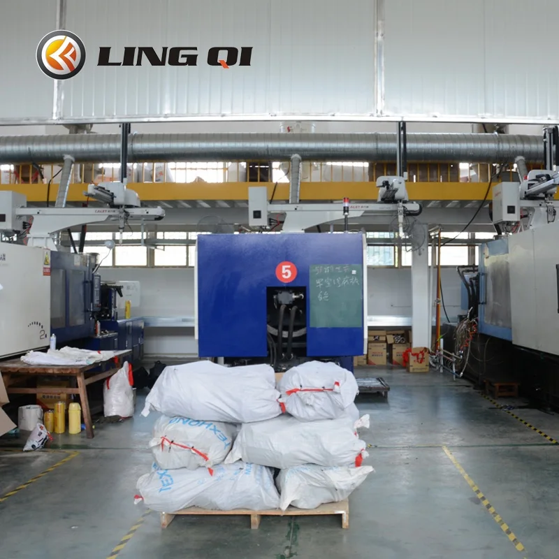 Processing plastic parts, fairing services. 200g-10000g injection molding equipment processing, high quality processing services