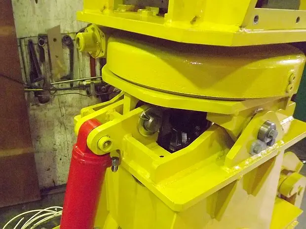 MONDE Электромагнит грузоподъёмный экскаватора