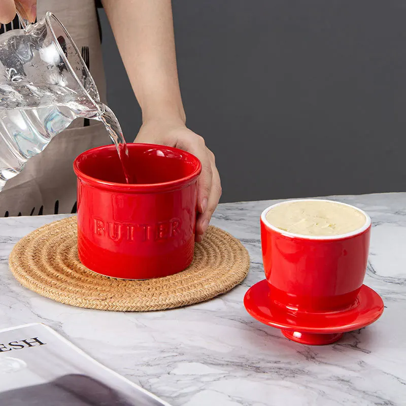 Creative butter dish with lid Western sealed cross-border butter tank Home restaurant kitchen butter box manufacturers wholesale