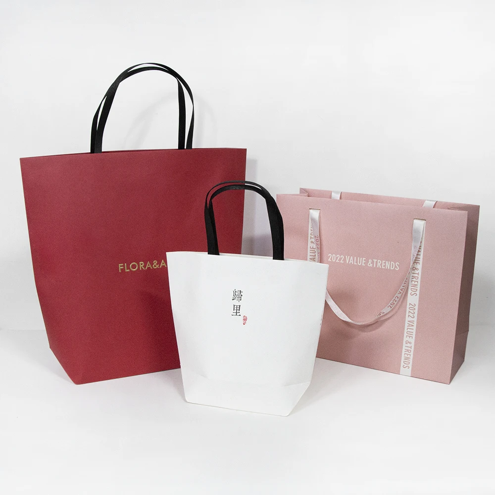 Custom Luxury Cardboard Gift Paper Bag with Logo Personalized Design Wedding Bag for Shopping and Jewelry