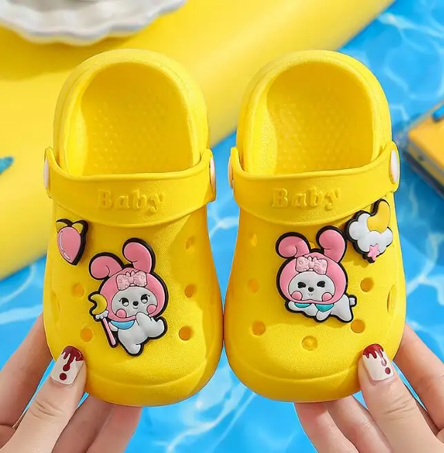 New design soft safe children sandal clogs anti-skid cute kids beach sandals Baby Cartoon Dinosaur duck whale clogs