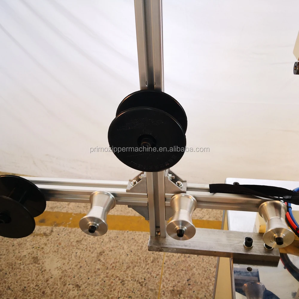 Automatic aluminum wire top stop machine for metal zipper