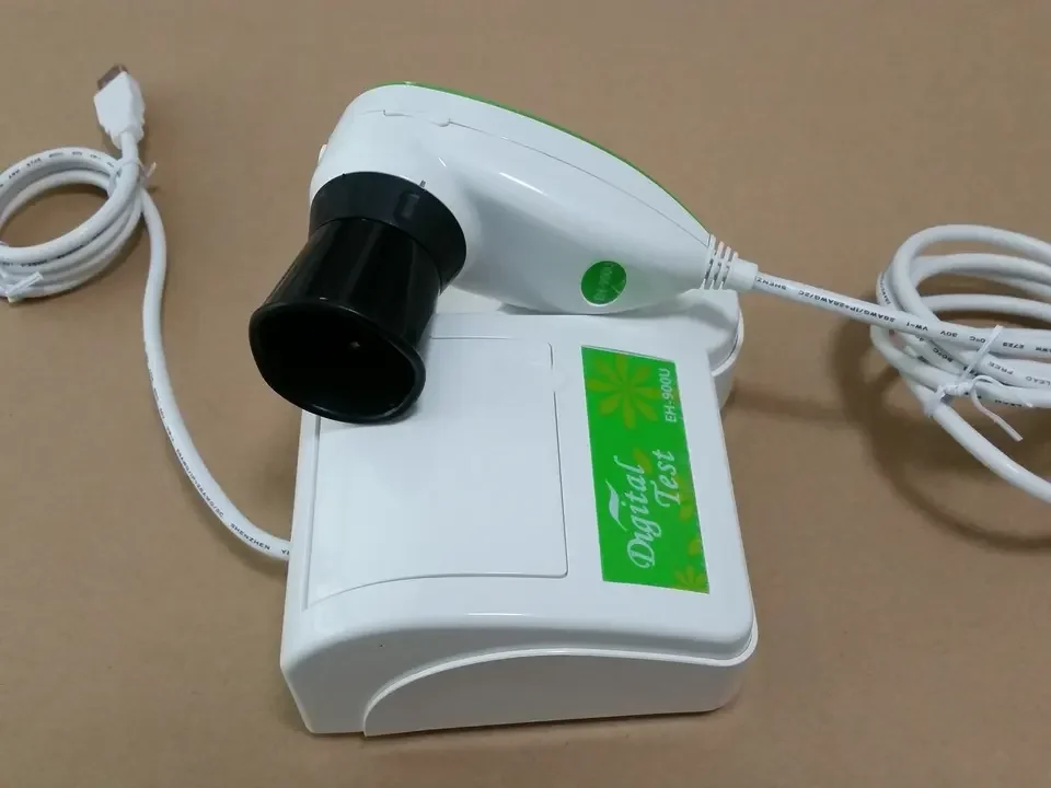 Portable skin test scalp analysis machine green color for hair and eye iris scanner
