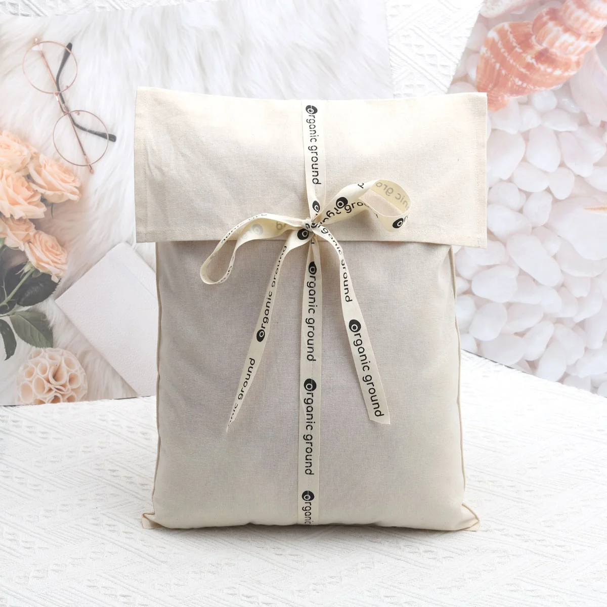Eco-Friendly Natural Cotton Envelope Clothes Underwear T-Shirt Packing Dust Bag Reusable Custom Logo Printed Flap Muslin Pouoch