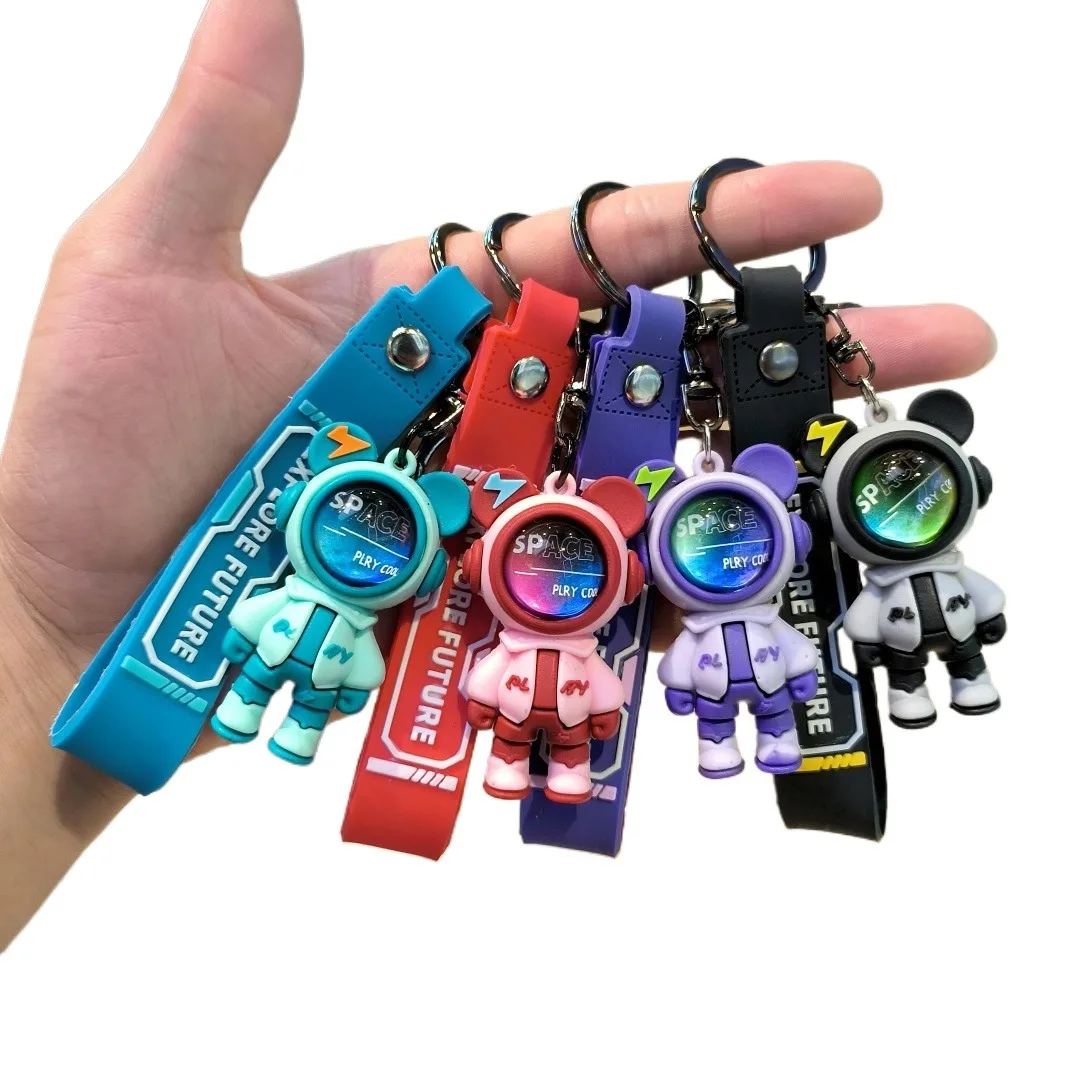 Creative trendy cool light bear keychain exquisite cool bear cartoon car pendant schoolbag pendant small gift