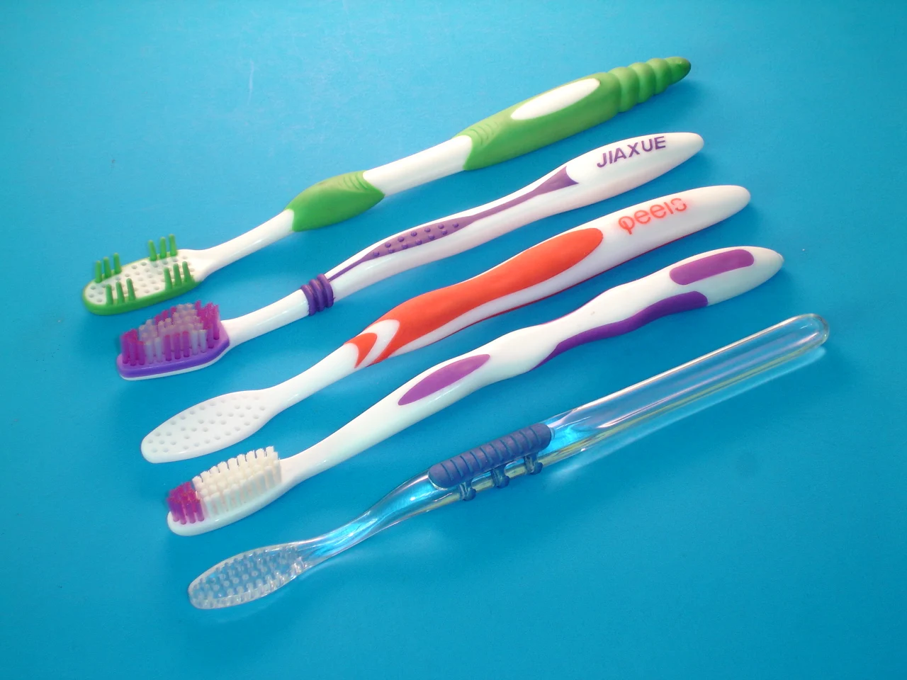 Vertical Injection Molding Machine Price 600 Nk TWO Color Thermoplastic 310X460 Distance Between Tie Bars 600 Kn Clamping Force