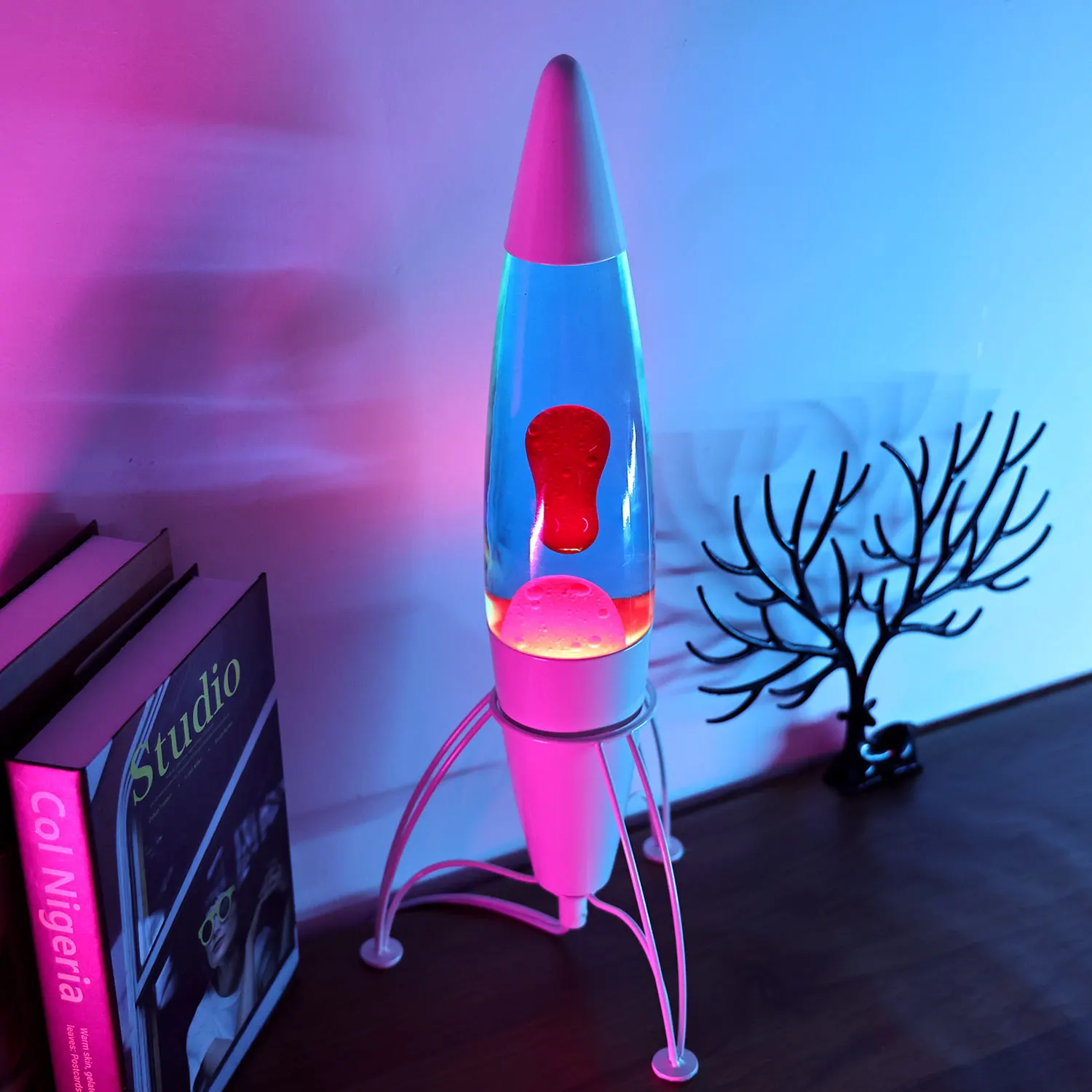 Modern funky lovely relaxation new style color changing rocket novelty plastic motion floating lava lamp