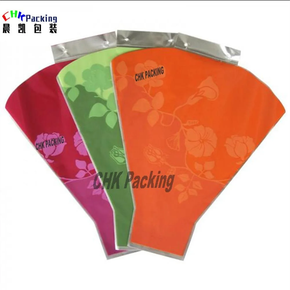 Custom design decorative fresh flower sleeve /  bouquet packaging carry plastic sleeve for plant