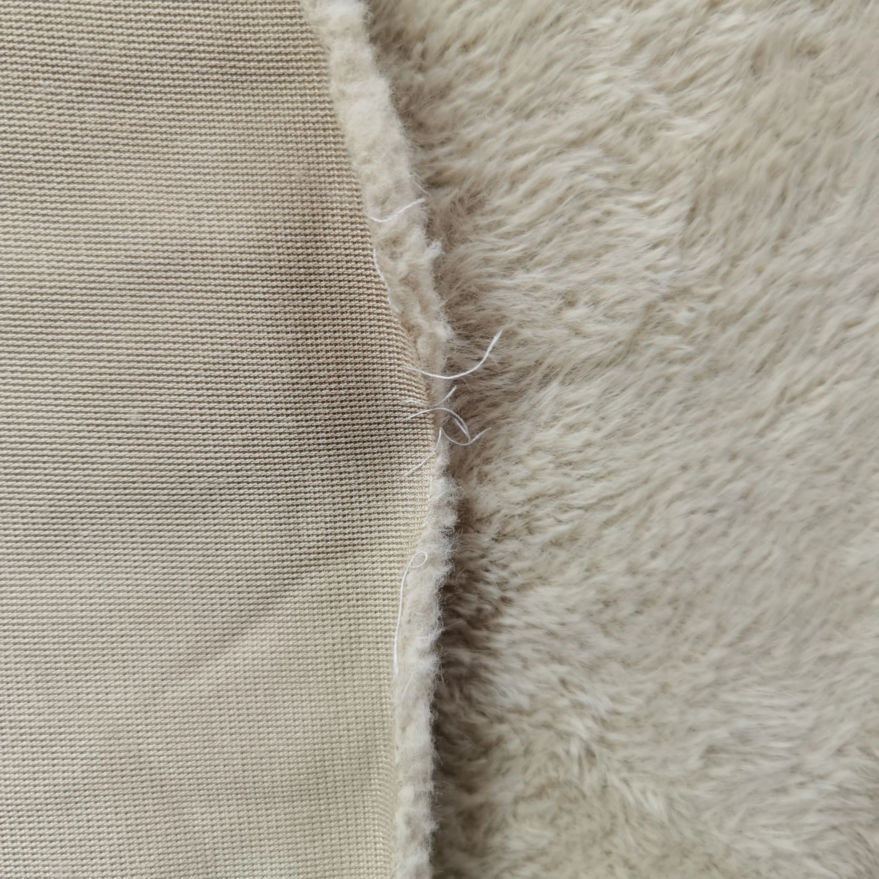 China cheap 100% polyester fake fur sofa fabric material patterned plush hometextile velvet fabric