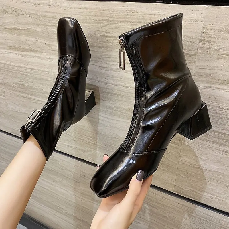 Factory Wholesale Latest Design Fashion Trend Patent PU Leather Ankle Boots Women
