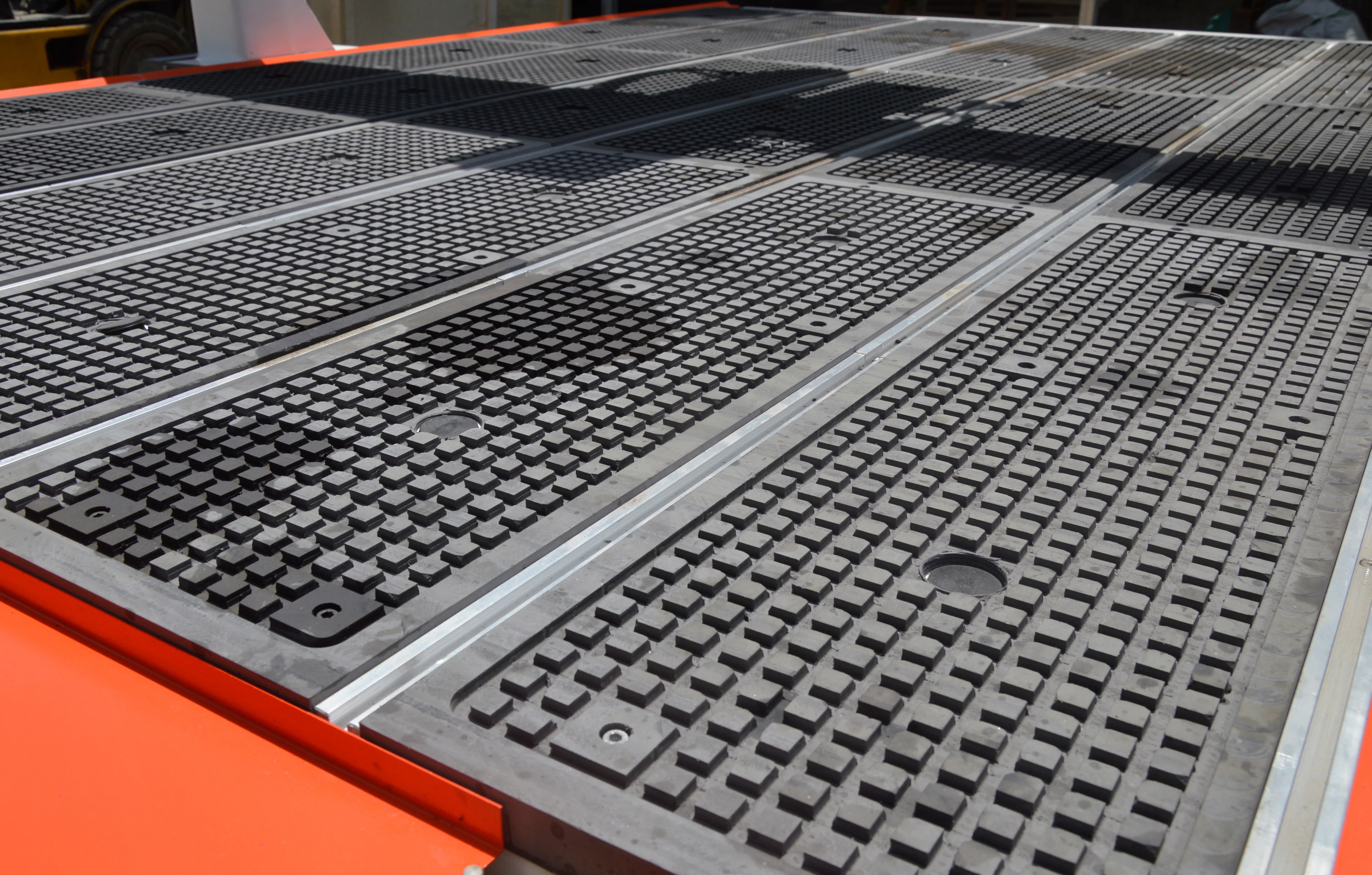 Горячая продажа Высокая точность Италия Серводвигатель шпинделя 2040 Atc Cnc маршрутизатор