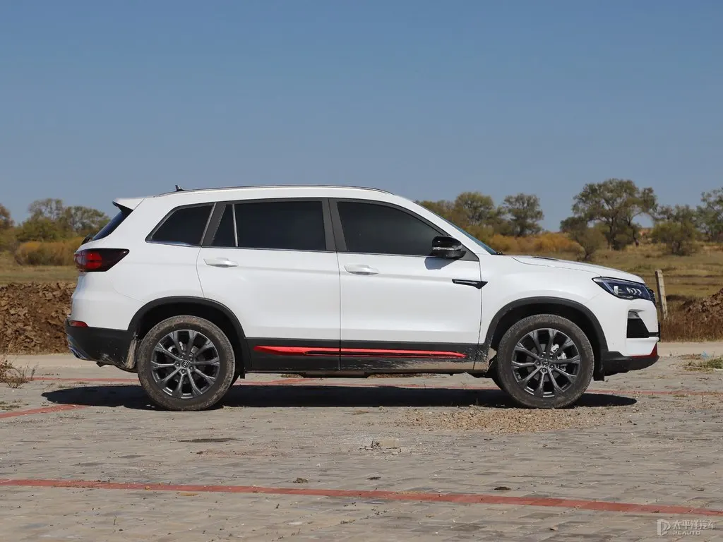 Top Quality And Good Price Changan Automobile CS75 Car Vehicle Used Electric Cars For Sales