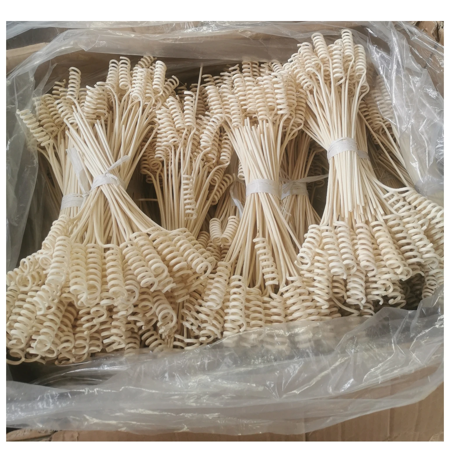 Hot selling factory wholesale  eco friendly Curly Shaped Rattan Reed Diffuser Stick for Natural Decoration