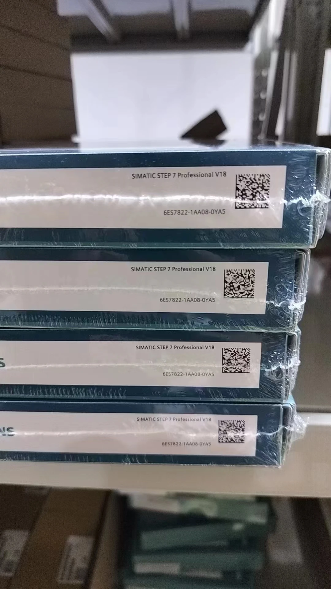 6AV2103-0HA07-0AA5  SIMATIC WinCC Professional V18  4096 process variable DVD; USB key