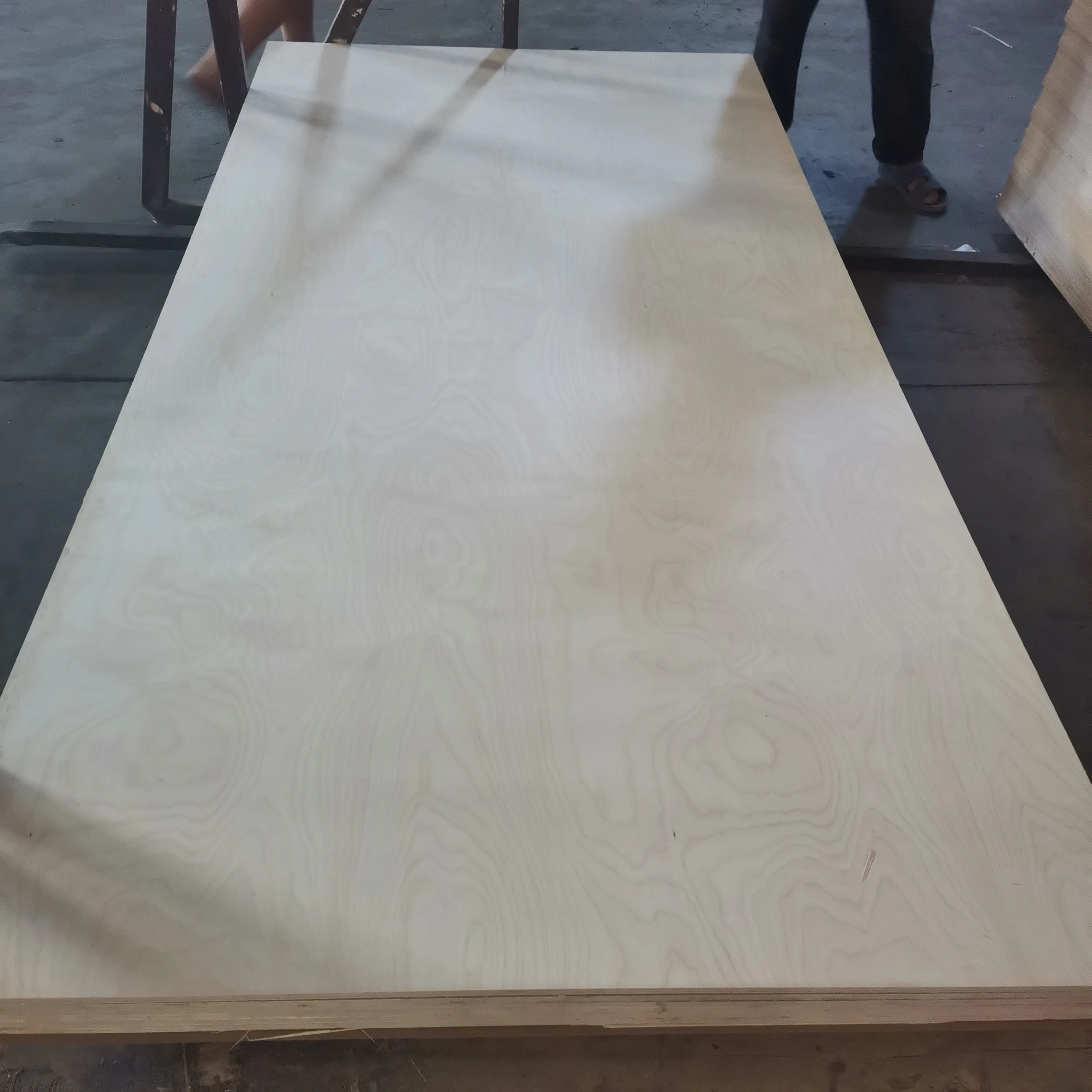 18mm 8mm tata bobo commercial okoume plywood sheet bintangor veneered plywood sheets sofa frame wooden cases