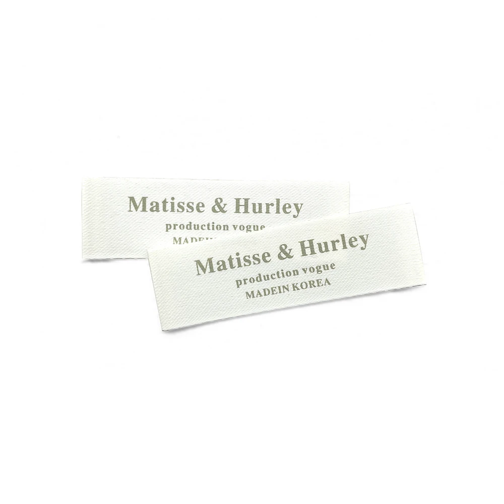 Factory Wholesale White Color No Logo Central Fold Woven Size Standard Labels Tags for Garment
