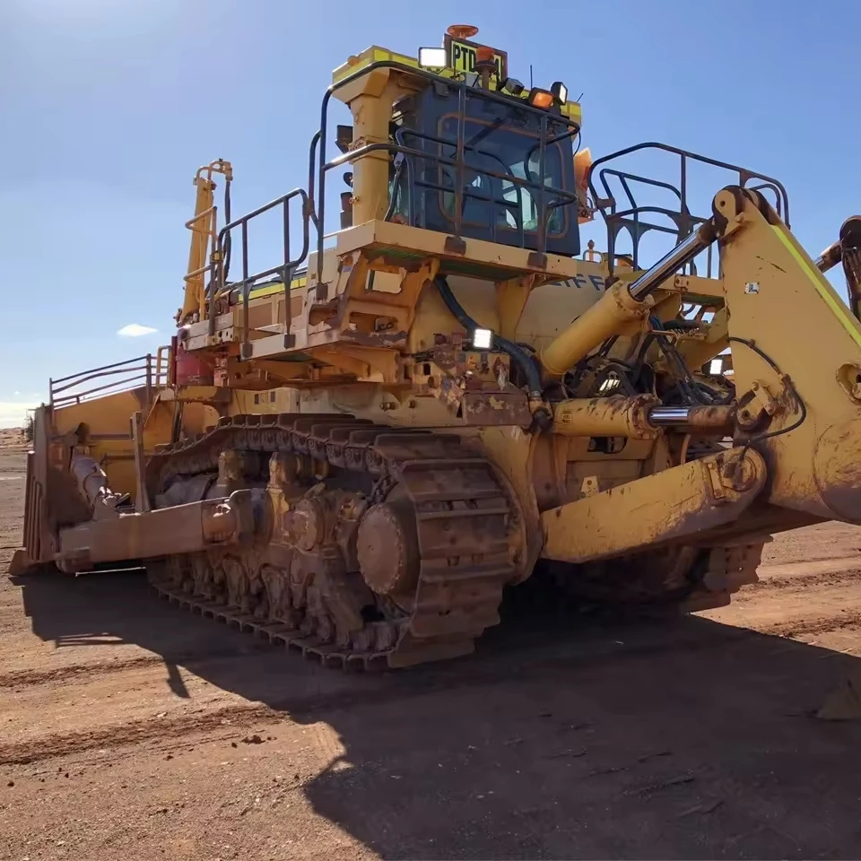 good coondition original Japan komatsu 375A D375 D31 D475 D375-6 d5 d6 d7 d8 d9 d10 d11 bulldozer for sale