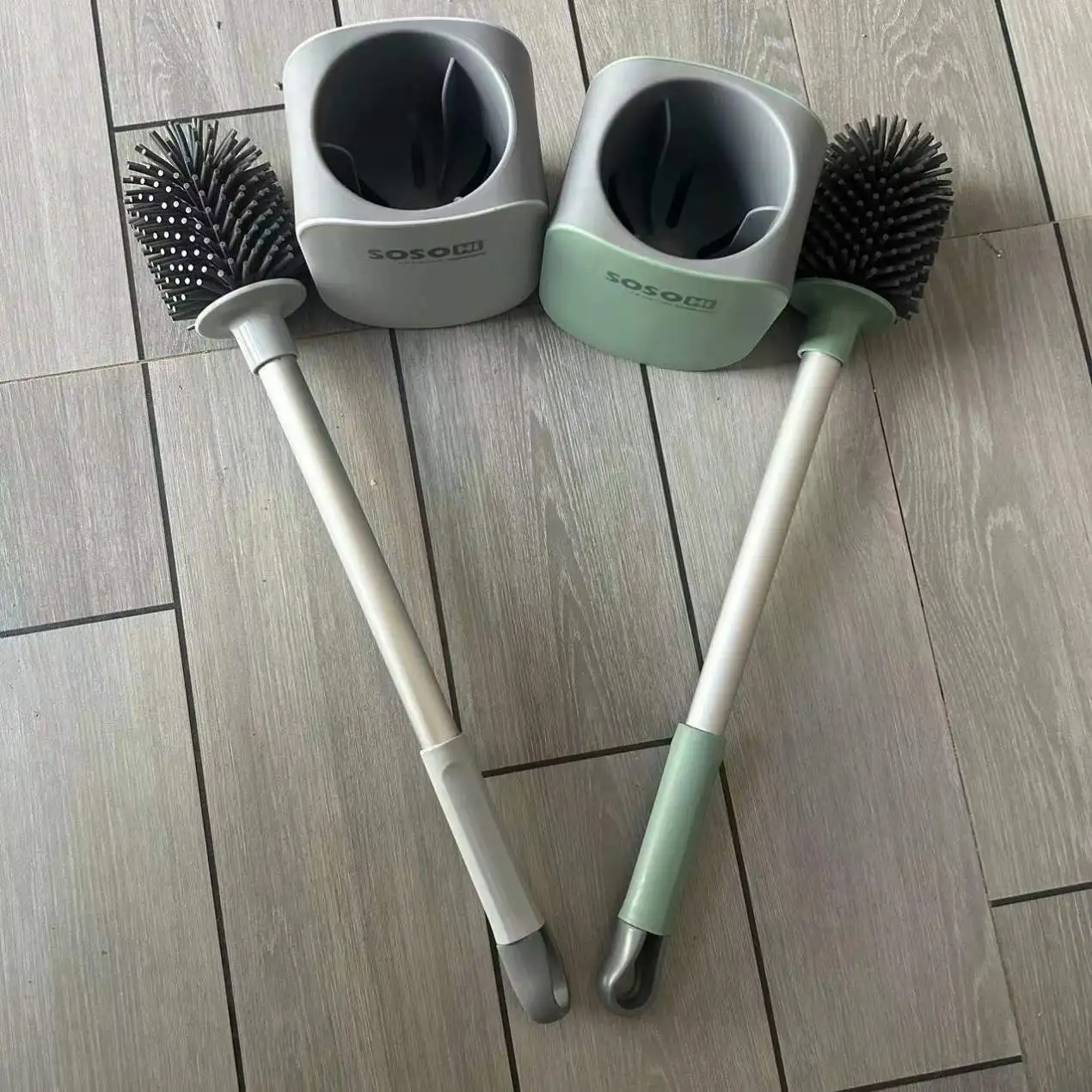 Made in China Bathroom Toilet Cleaning Brush Wall Mounted Hanging Toilet Brush and Holder Set Cute Toilet Brush