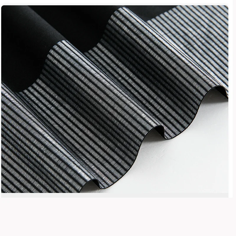 Black color 240 gsm polyester spandex  good stretch integrated two ends edge non slip anti slip fabric roll for cycling wear