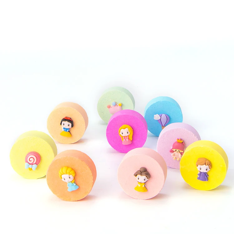 High Quality Organic Bath Salt Round Cake Bath Bombs With Toy Inside Cute Bath Bombs