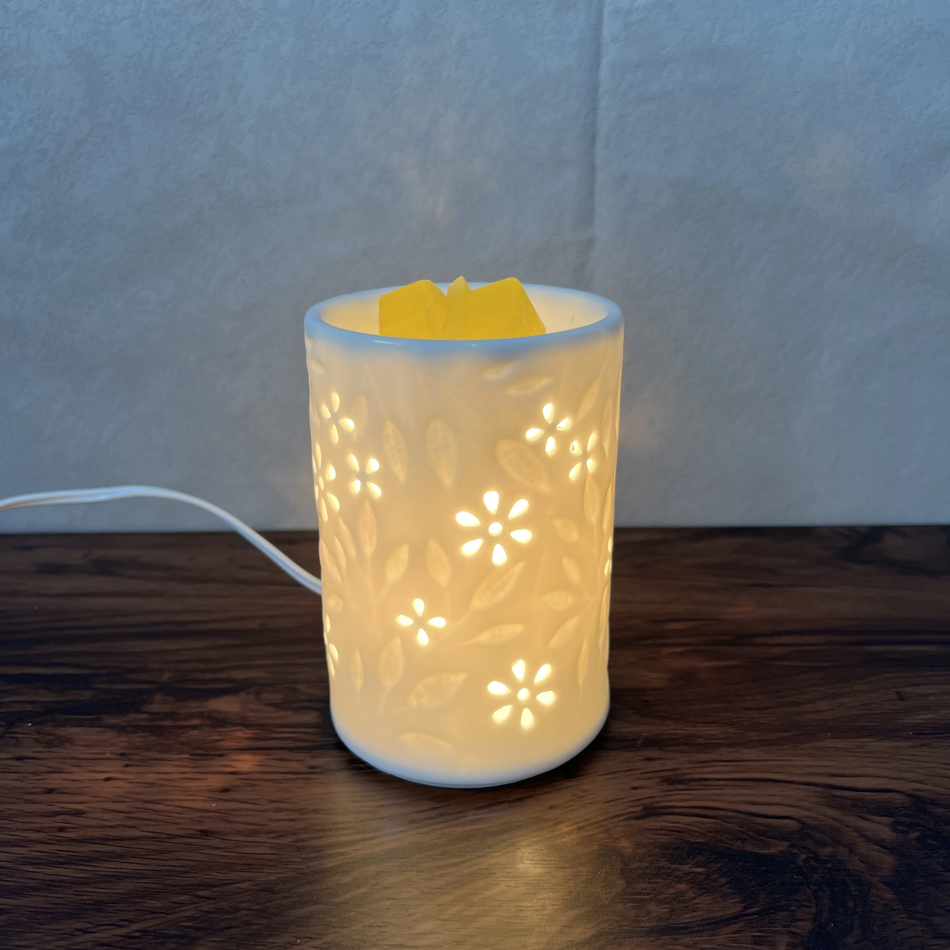 5v 1.5 M wire USB  7colors of LED light Oil Diffuser Porcelain Electric  heater Wax burner ceramic electric essential oil burner