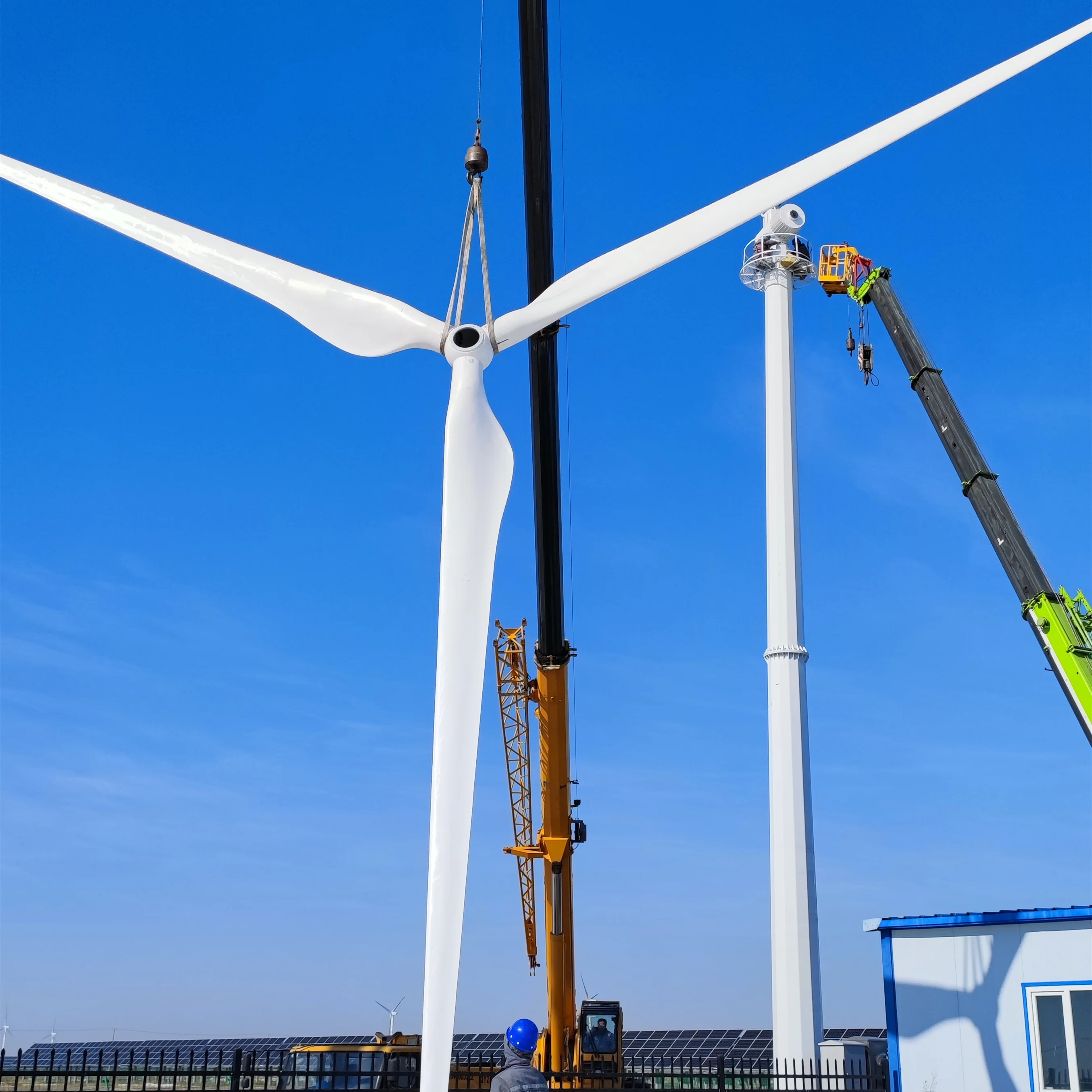 Green Energy 100kw 240/380/690v  Wind Turbine Wind Generator Automatic Windward For Factory & Hotels & Farms