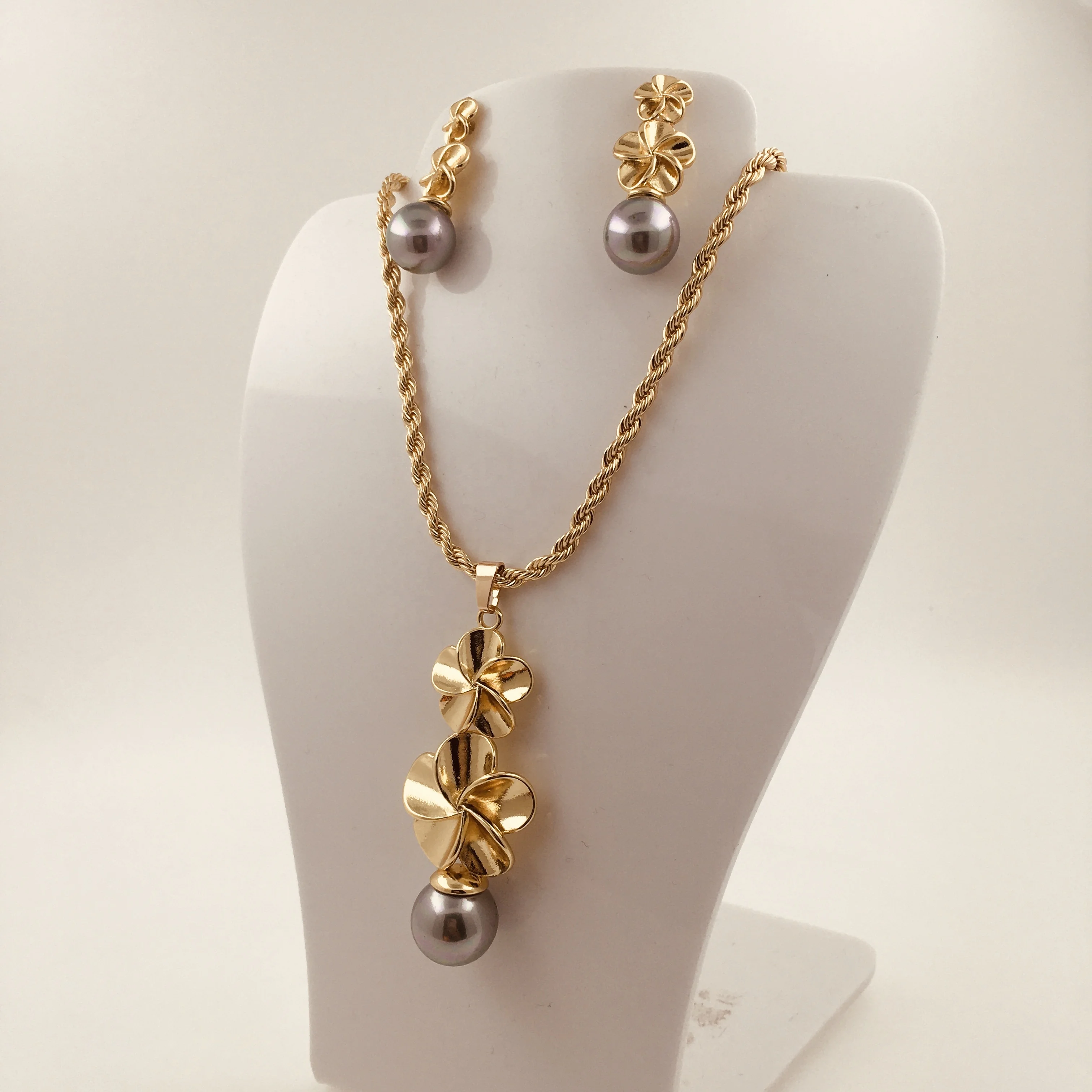 JX214 Plumeria jewelry set earrings and necklace with shell pearls different pearl colors available new Hawaiian Island jewelry