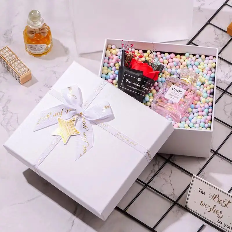 Wholesale Custom Luxury Rigid Cardboard Gift Lid And Base Paper Box Gift Boxes For Present