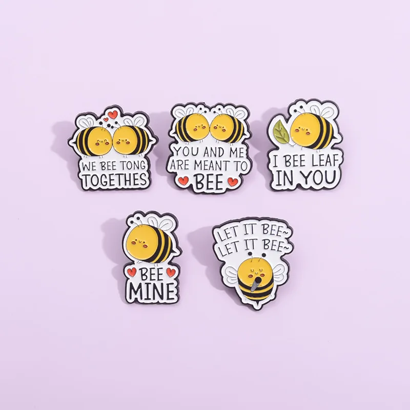 Металлические булавки на лацкан с животными