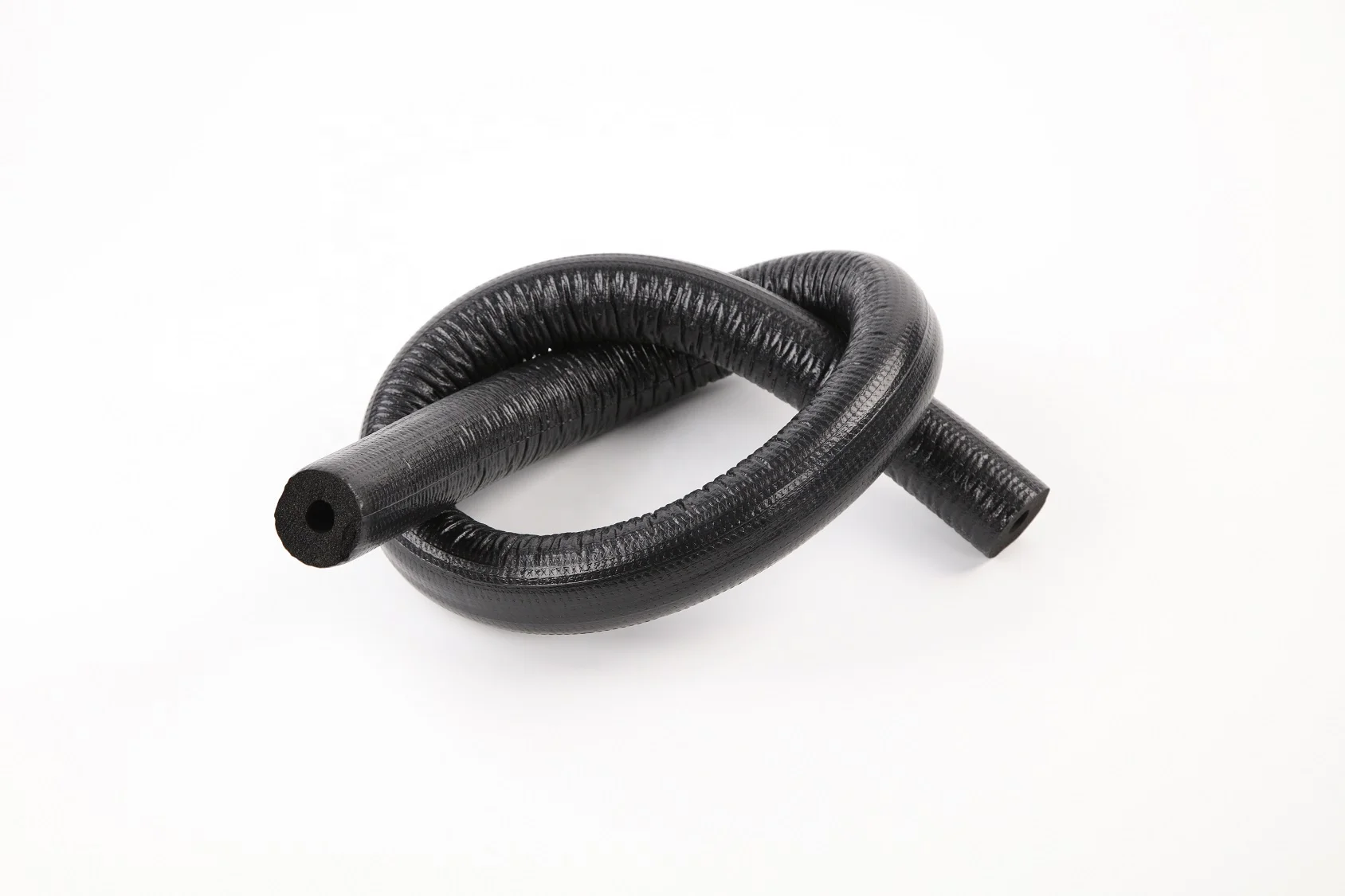 UV resistance NBR rubber insulation foam pipe with vinyl film elastomeric foam pipe with polymer film for thermal insulation