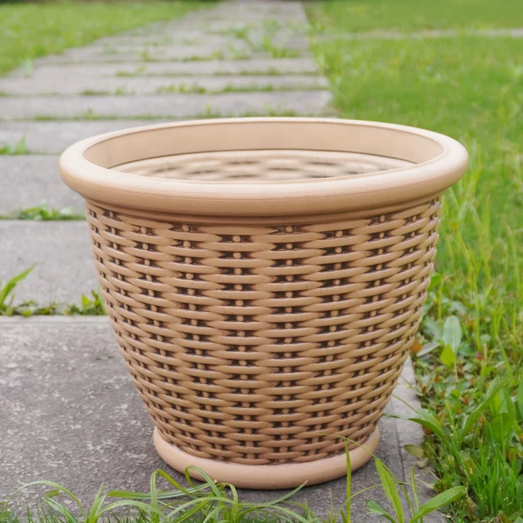 Vintage Style Large Cheap Lightweight Classic Outdoor Garden Flowerpots Plastic Tall Plant Pot Round Rattan Planter