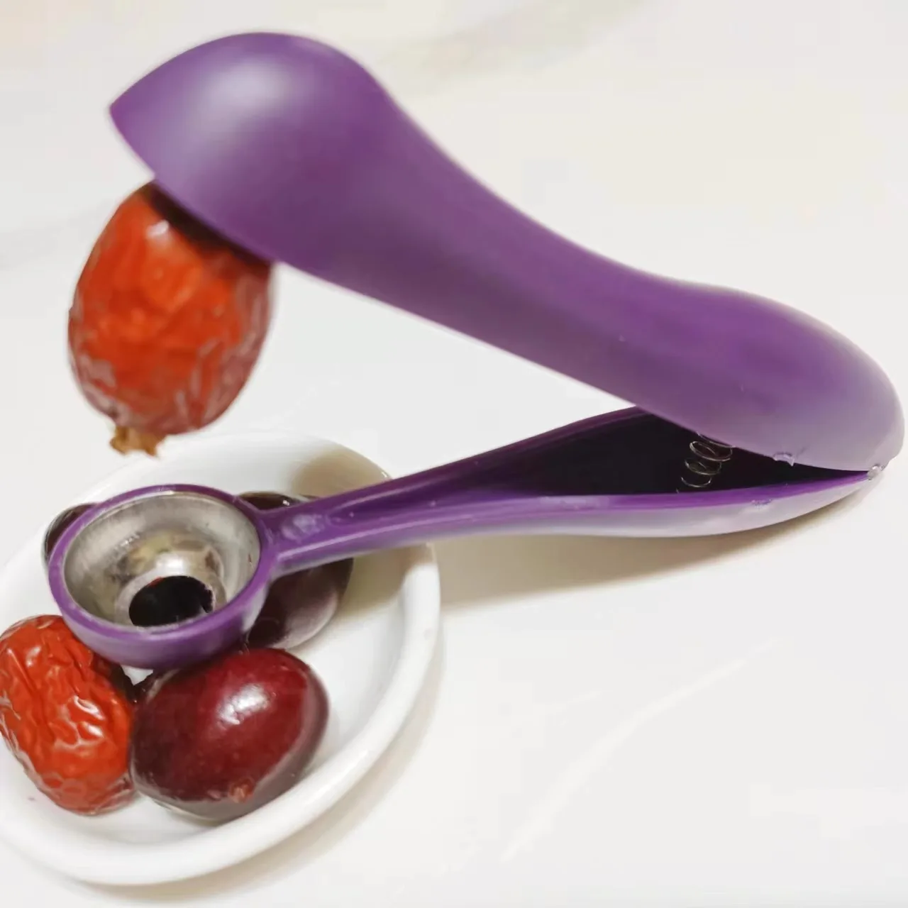 Cherry Fruit Kitchen Pitter Remover Olive Corer Remove Pit Tool Seed Gadget Fruit Vegetable Tools Cherry Pitter Kitchen Gadgets