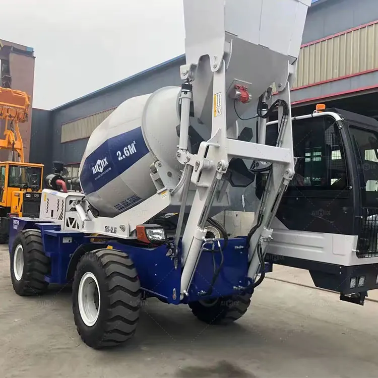 2.6 CBM/Batch Diesel Engine Automatic Self Loading Lifting Concrete Mixer Truck Machine