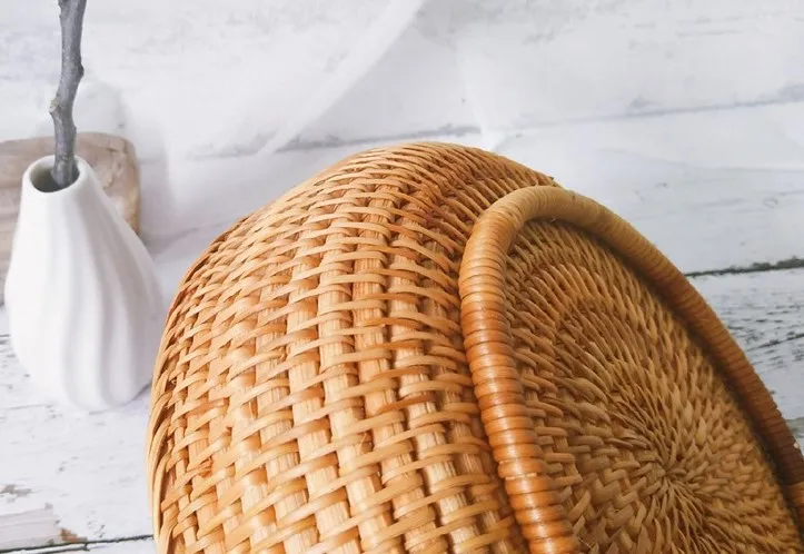 Wholesale Pretty Wicker Rattan Wooden Utensil Rotan Handmade Woven Handcraft Food Storage Serving Basket