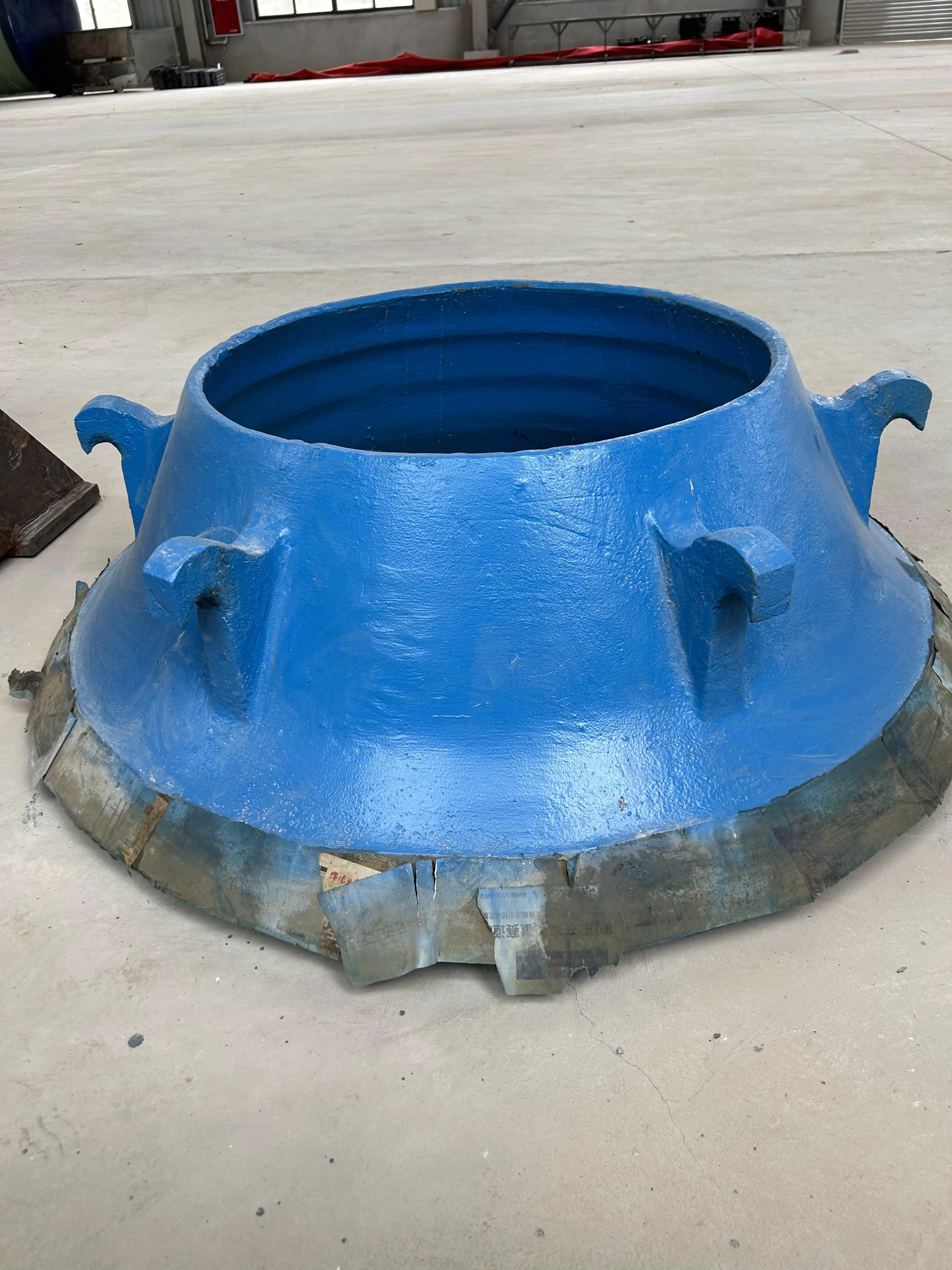 Mining Machinery Parts Cone Crusher Parts Stone Crusher Spare Parts Concave and Mantle 1 Piece Top Provided Casting Support 500