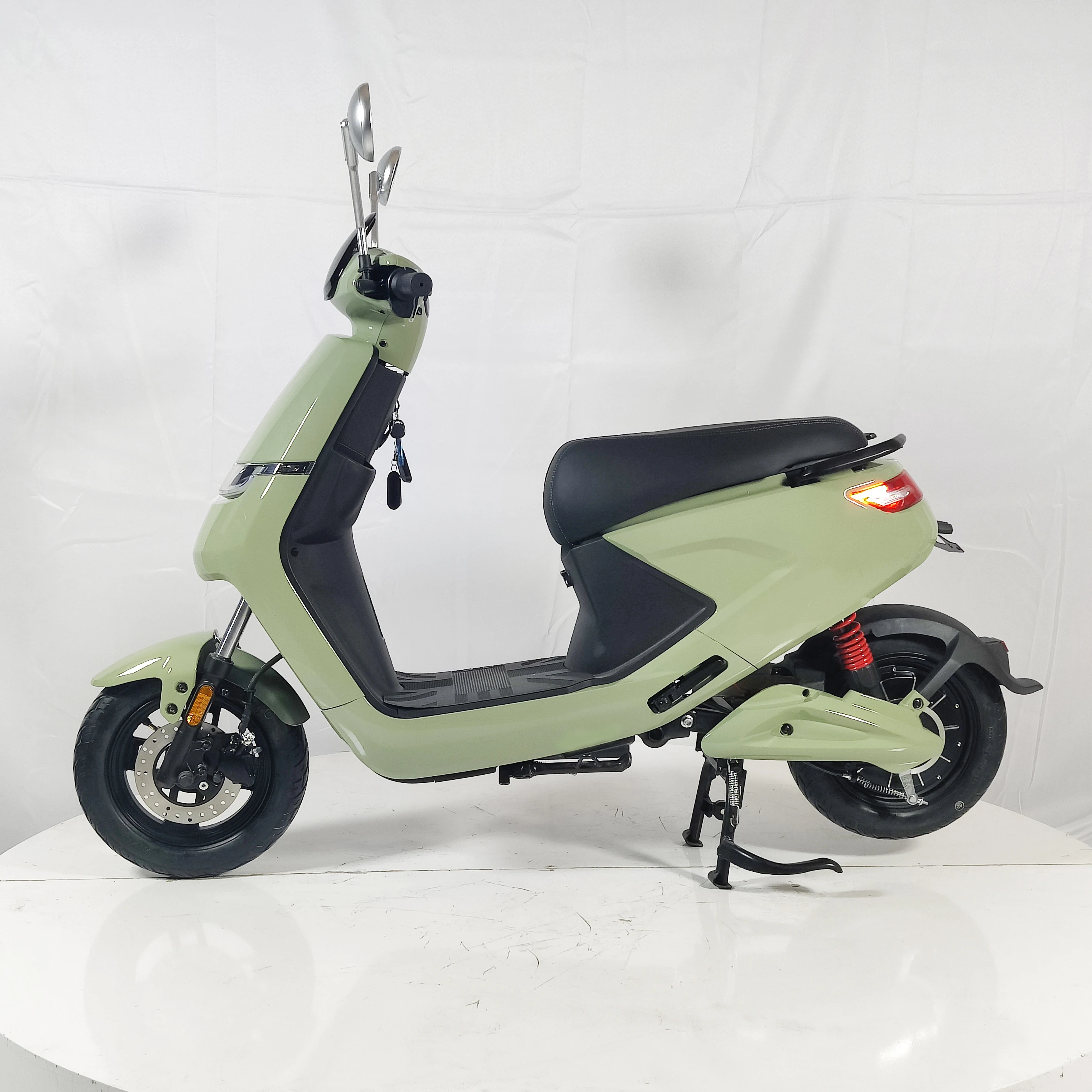 VIMODE 2024 best selling 500w safty high quality electric bike lithium battery scooter convenient motorcycle
