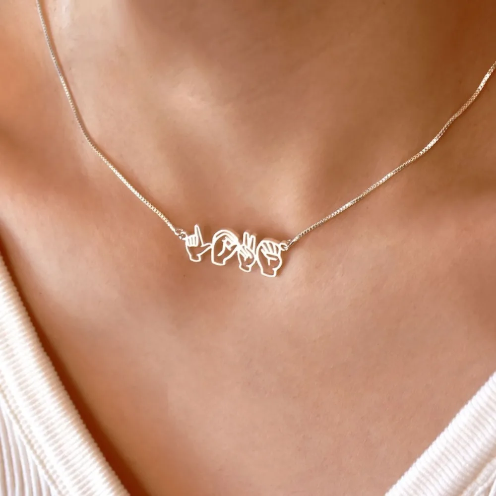 QIUHAN New Stainless Steel Fun Personalized Customized Finger Letters Women Name Necklace