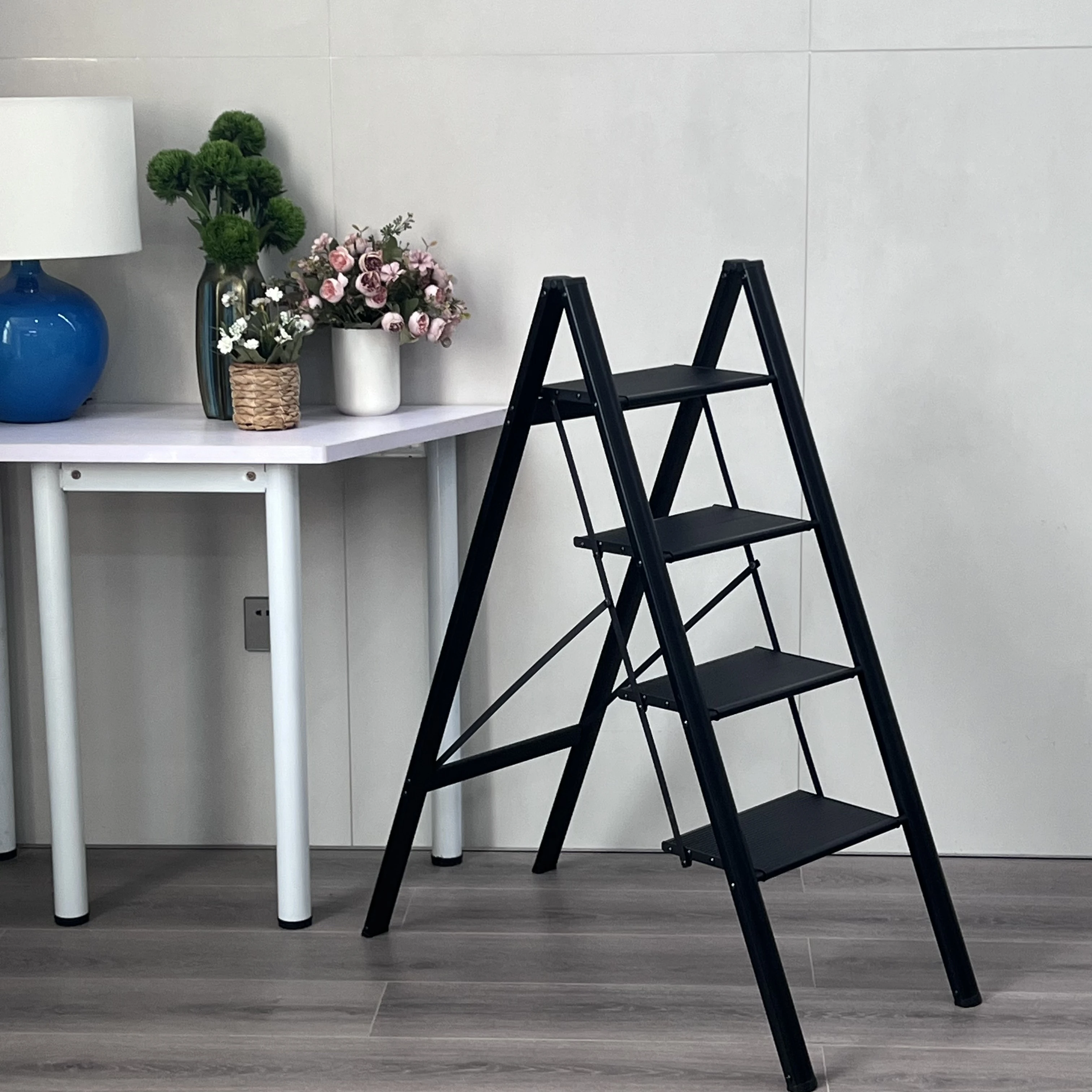 Household Aluminum and steel Light weight Safety Step ladder 3/4/5 STEPS A-type folding