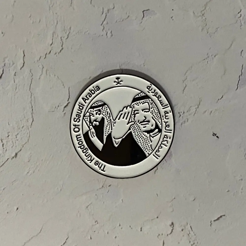 Wholesales Custom Ksa MBS Saudi National Flag Emblem Pin King Prince&crown Prince brooch pin Badge